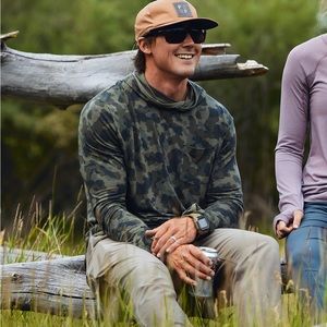Free Fly Men’s lightweight Bamboo Hoodie Large Marshland Camo B2